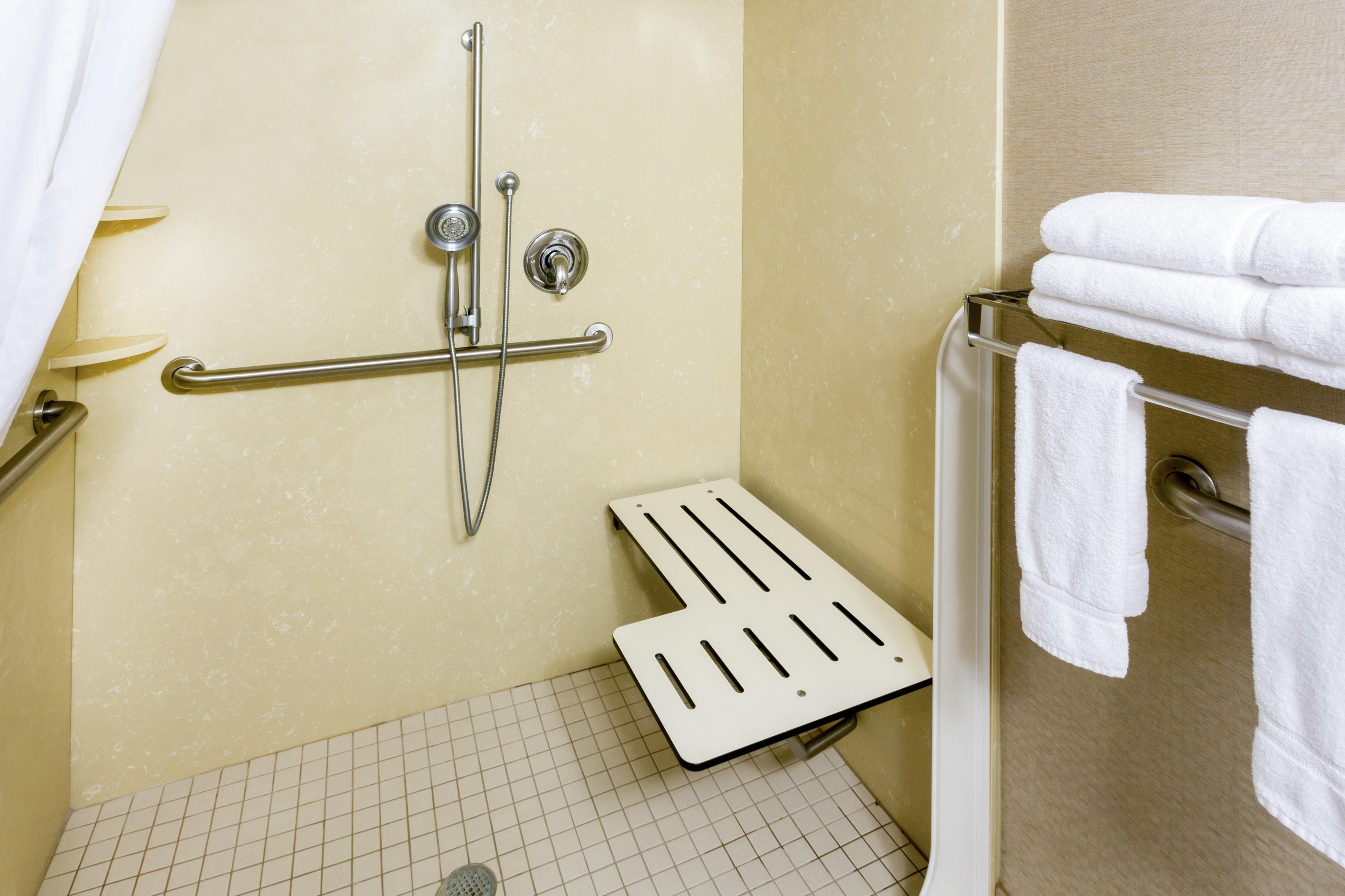 Holiday Inn Express Roseburg By Ihg Екстериор снимка