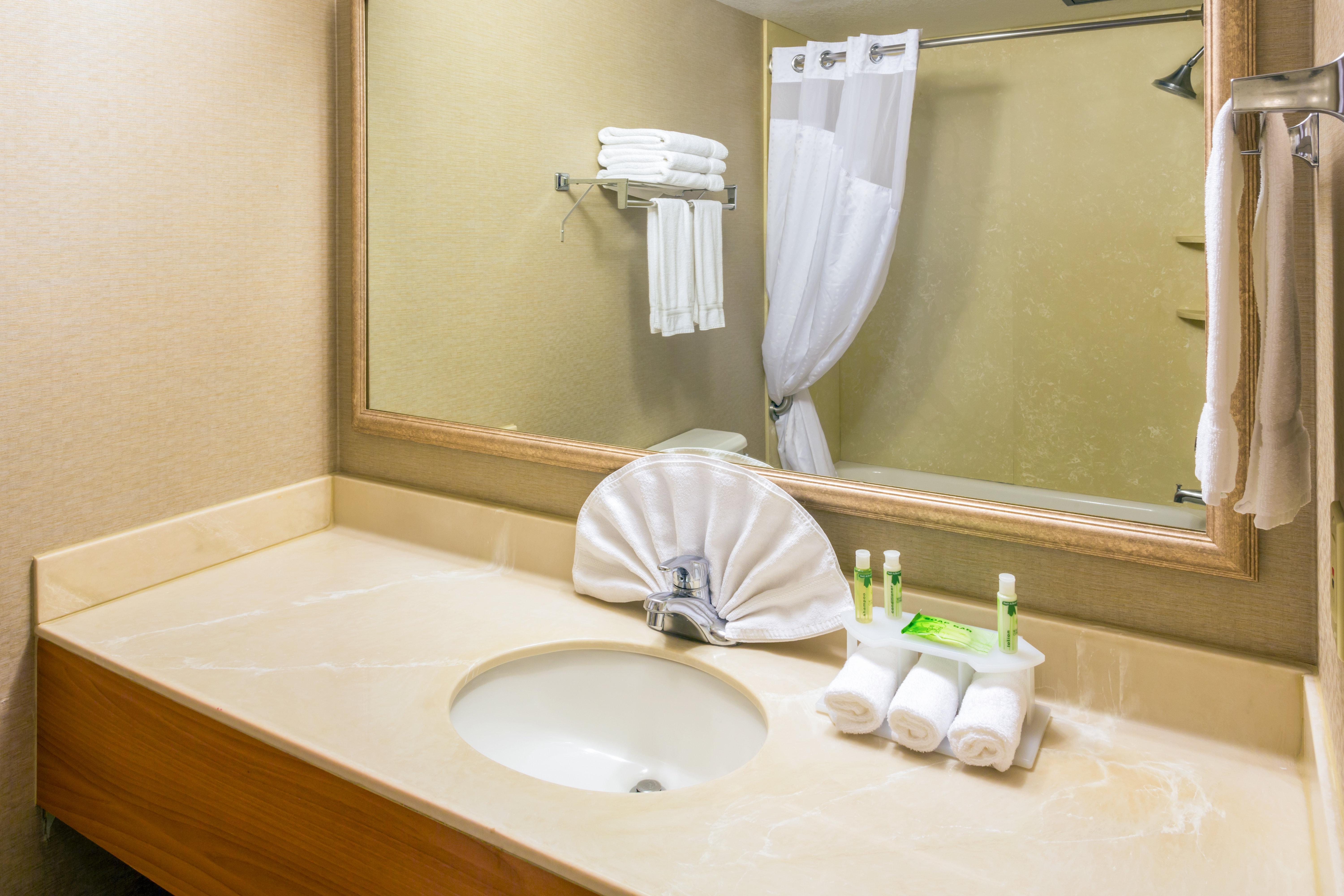 Holiday Inn Express Roseburg By Ihg Екстериор снимка